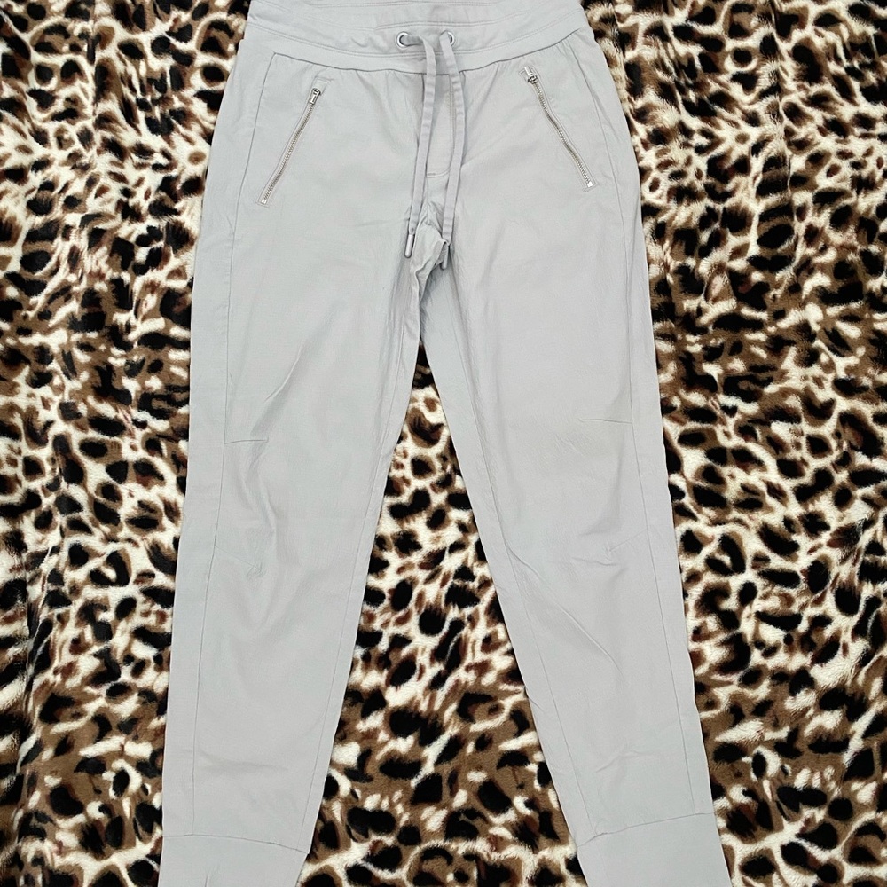 Athleta jogger pants